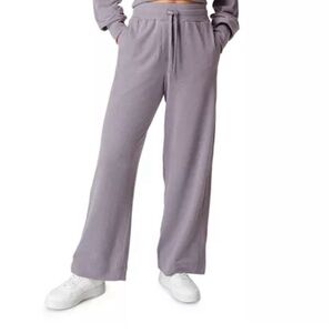 Sweaty Betty Straight Delight Luxe Fleece Bottom in Twilight Purple size 8